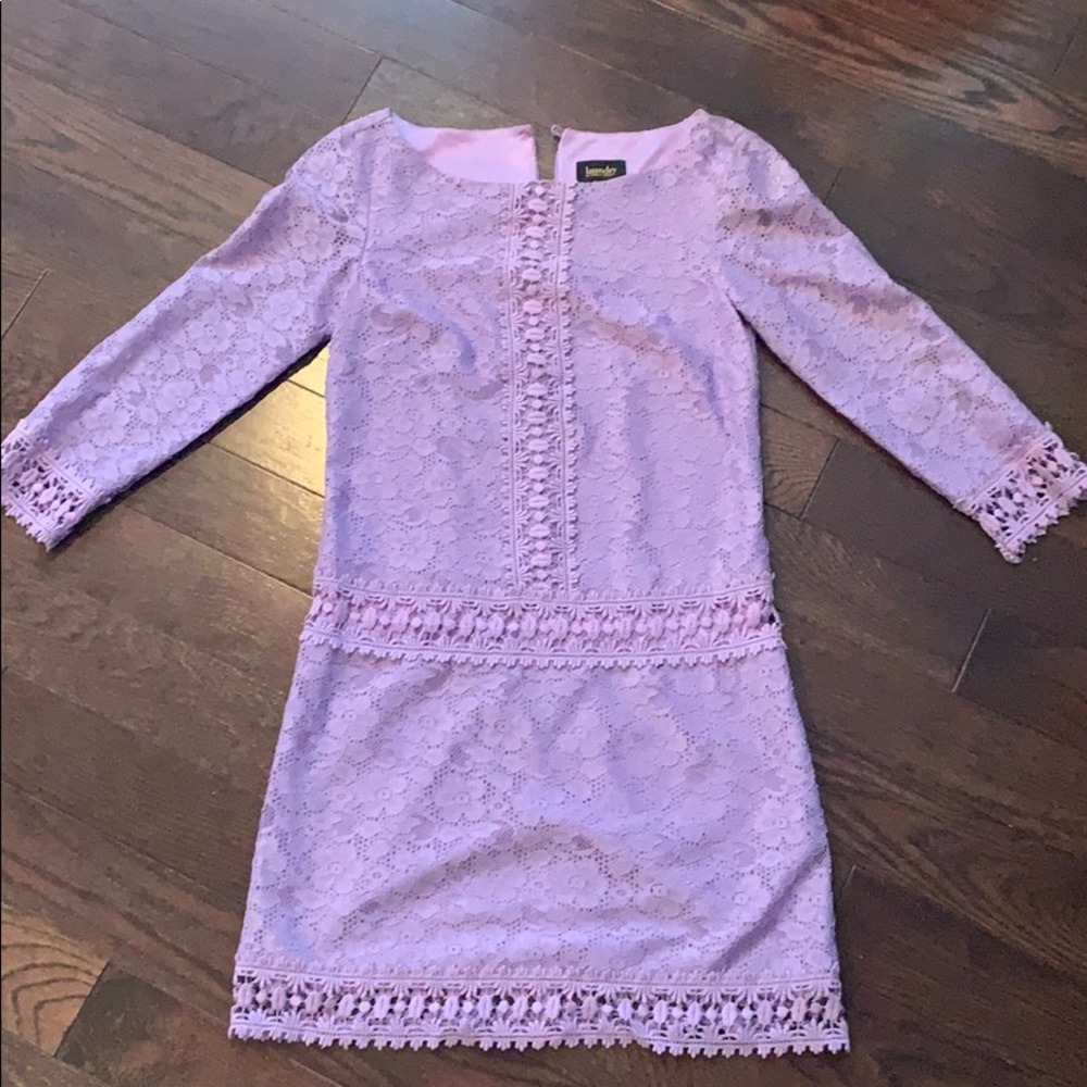 Adorable lace shift dress